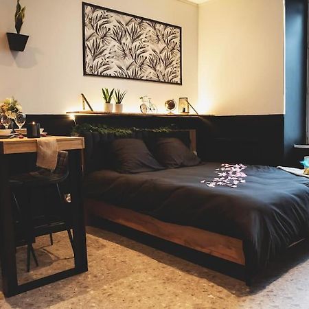 Love Room, La Douce Angevine Ανζέρ Εξωτερικό φωτογραφία