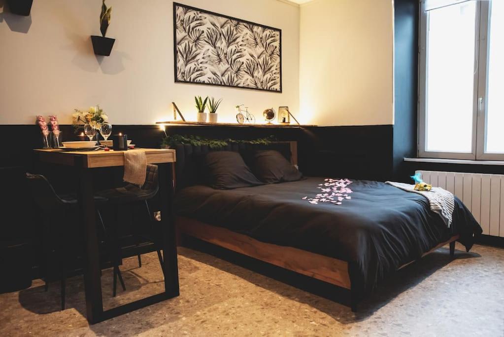 Love Room, La Douce Angevine Ανζέρ Εξωτερικό φωτογραφία