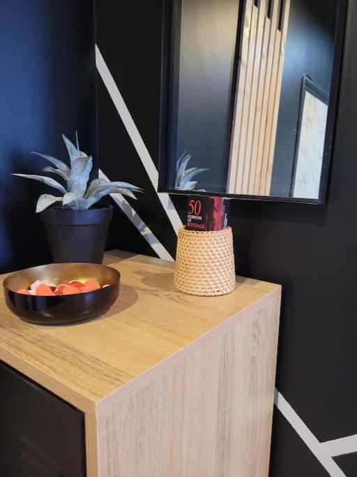 Love Room, La Douce Angevine Ανζέρ Εξωτερικό φωτογραφία